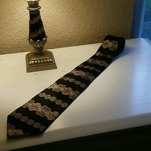 Carlos Tomasini silk tie